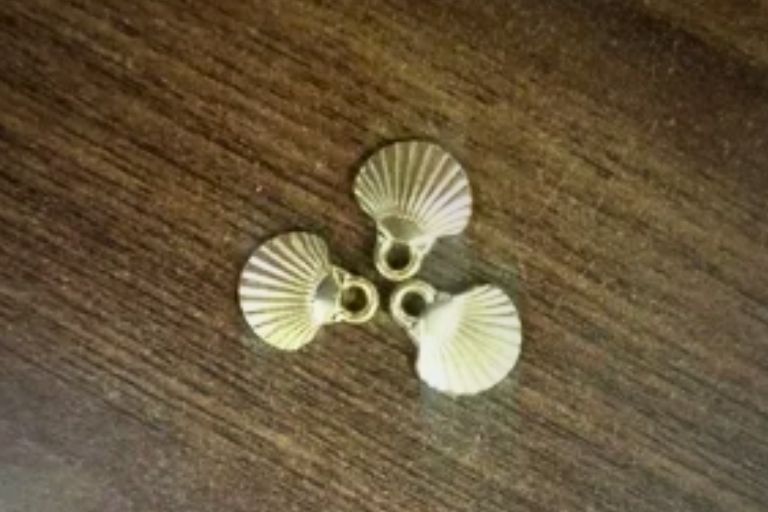 Shell Metal Charm