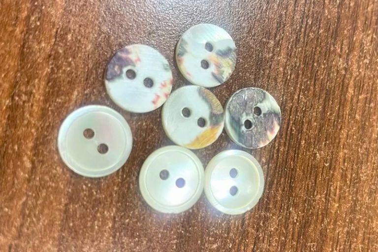 White Mop Shell Button